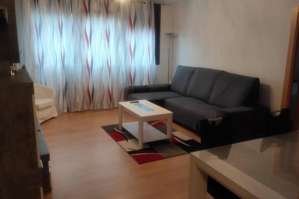 Ferienwohnung Piso En El Centro De Solares Exterior foto